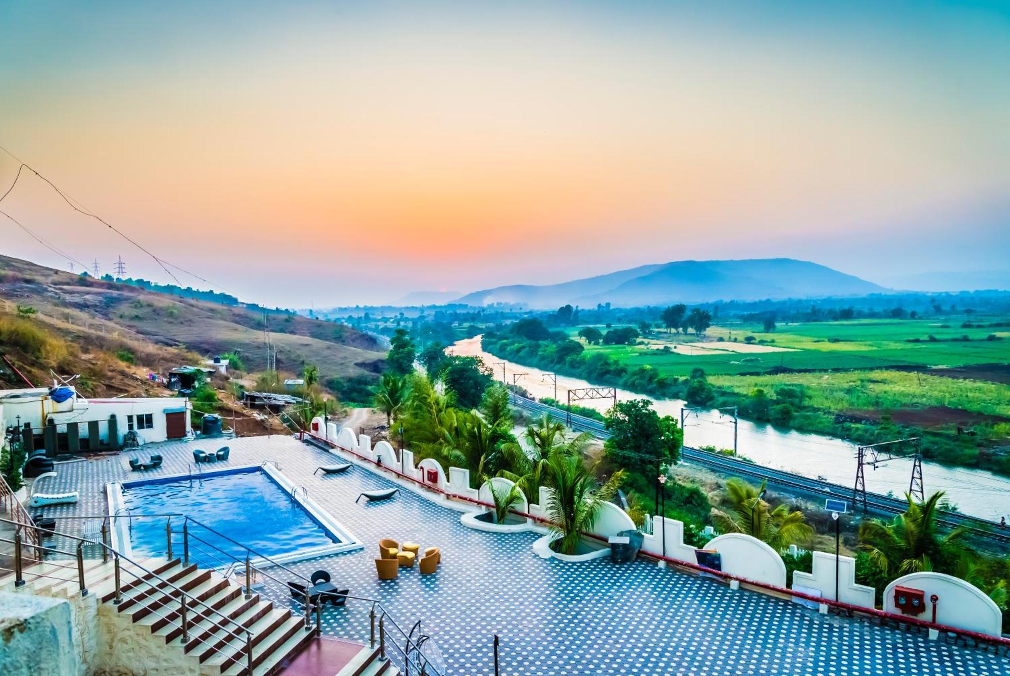Ratnaa Resort Khamshet Dış mekan fotoğraf